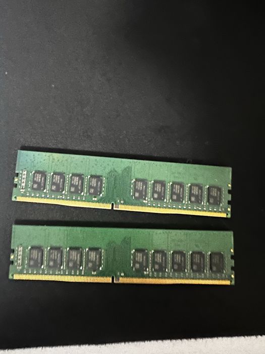 Vand 32gb ram ddr4 la 2400mhz