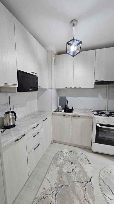 Сдаётся 4-комнатная квартира (переделанная из 3-комнатной)