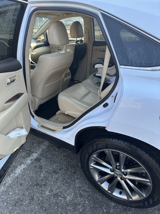 Продавам Lexus RX 450 2012