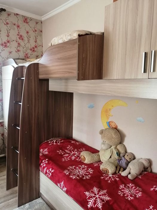 Двухъярусная кровать