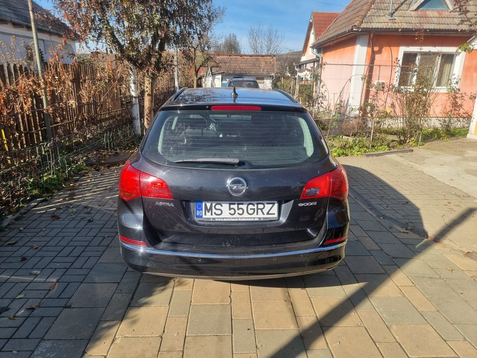Opel astra sports tourer 1.6 diesel 2015 euro 6
