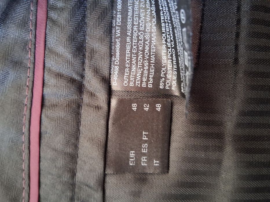 Costum barbati slim marimea 48   , sacou , pantaloni marimea 48.  camasa slim 43 purtat o singura data