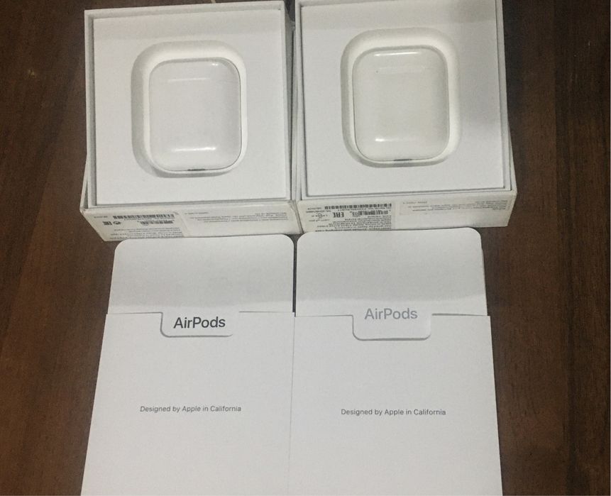Airpods 2.1 Case Оргинал Хорошие состоянии (Только Кейс) без Наушник.