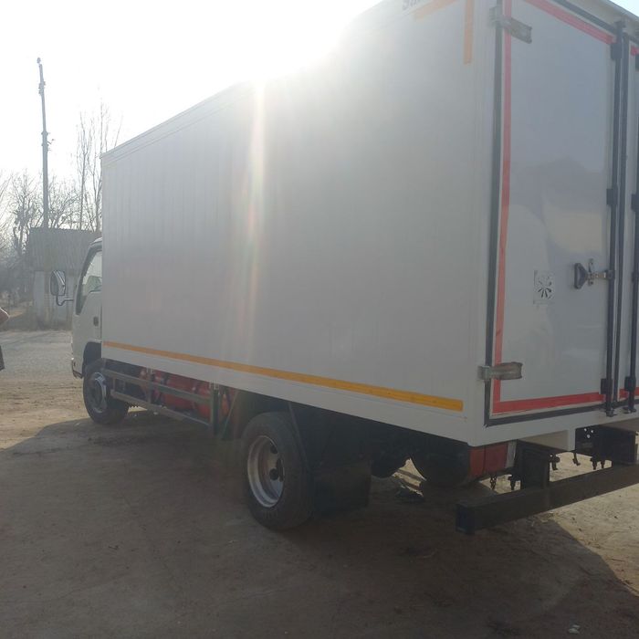 Isuzu sotiladi yili 2013 yurgan masofasi 400 ming km