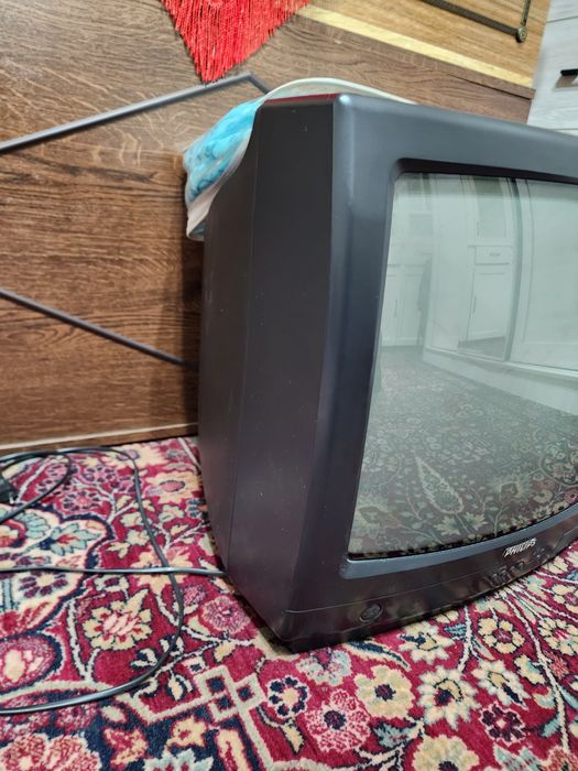 Телевизор Philips рабочий (продаётся)