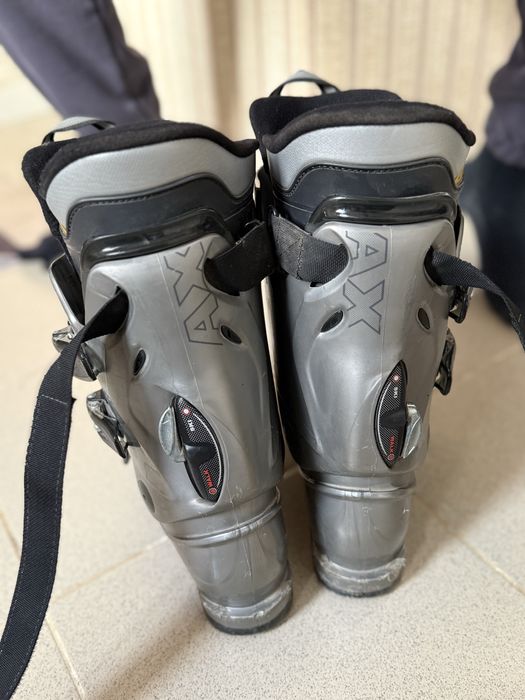 Ботинки горнолыжные