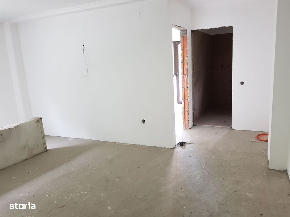Pensiune / Hotel in Voineasa si 11 561 mp teren intravilan