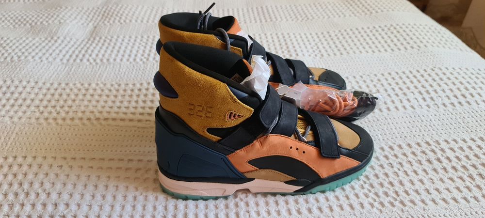 Vand pantofi ghete sport Adidas Vadawam 326 Kid Cudi, marime 42 2/3