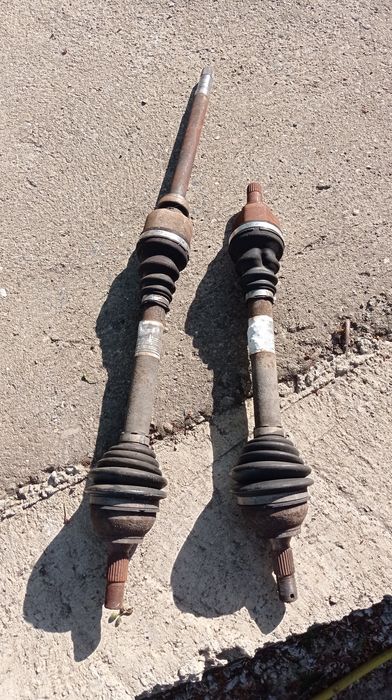 Полуоски за Citroen C4 Picasso 1.6hdi