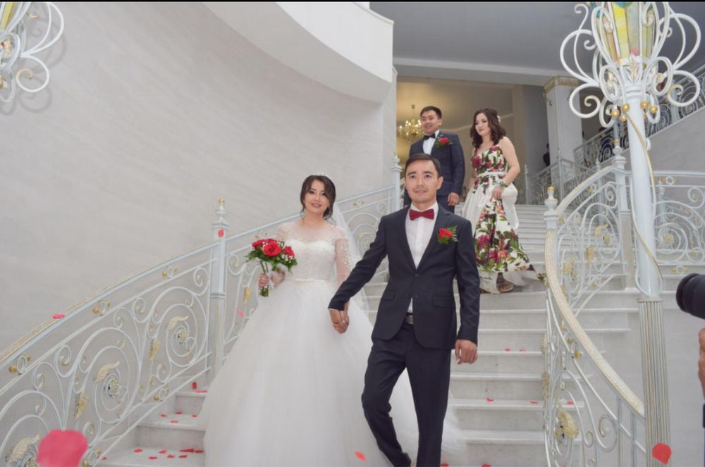 Продам свадебное платье