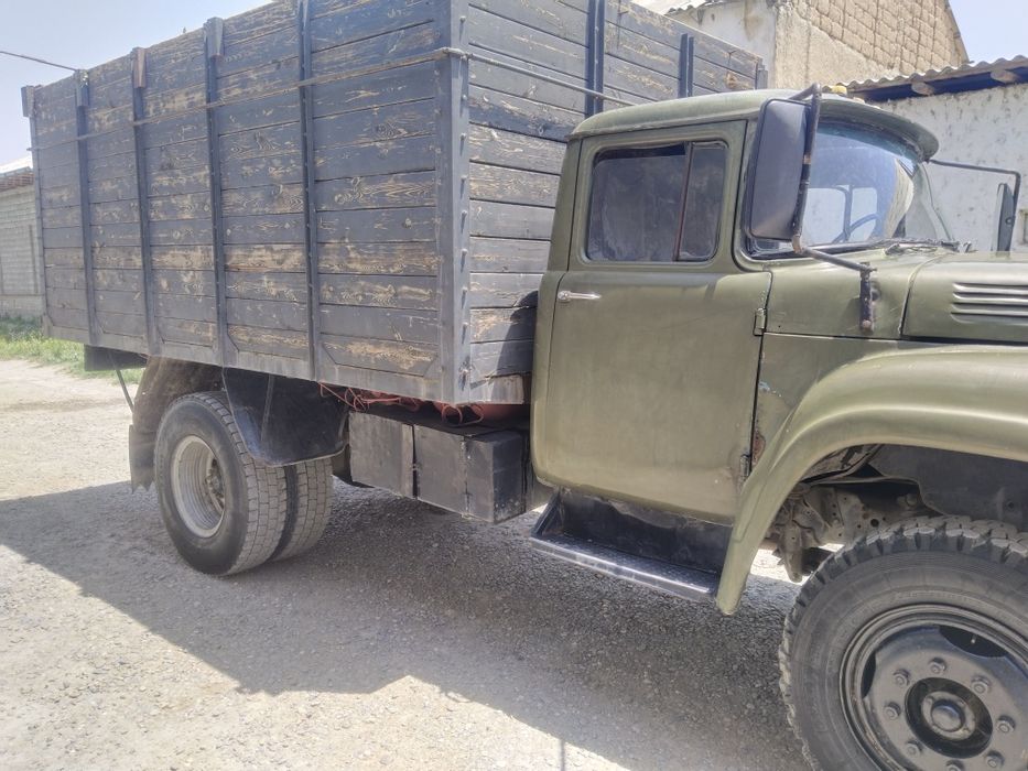 Zil sotiladi srochno