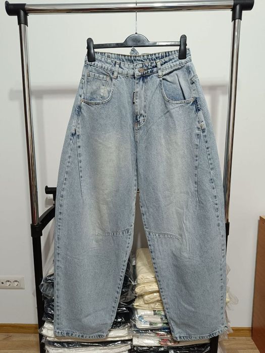 Blugi la modă pentru femei