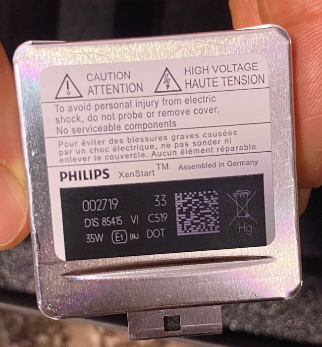 Disponibil becuri xenon D1S Philips