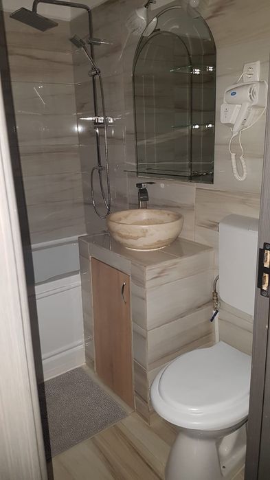 Garsoniera de închiriat