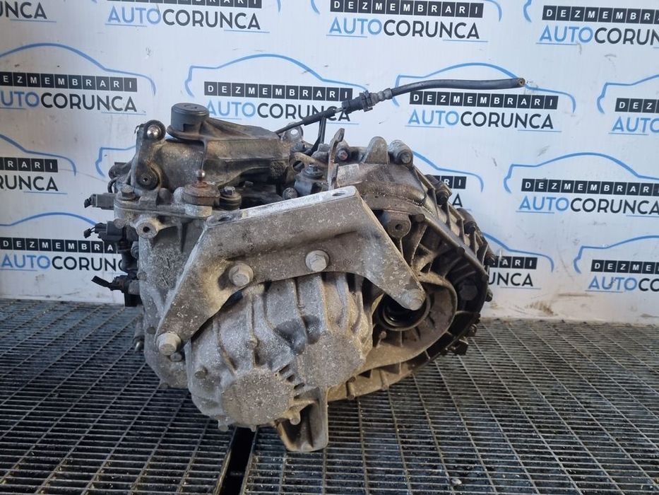 Cutie de viteze Volvo XC60 Facelift 2.4 D 2013 - 2017 181CP Manuala 6 Trepte D5244T12 ...