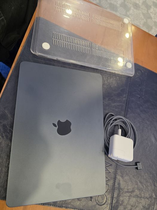 Продаю macbook air m3 2024