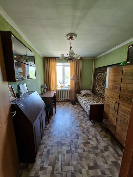Продам дом с большим участком.