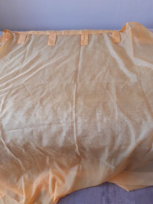 Оранжево тюлено перде