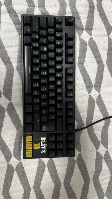 BLITZ игровая клавиатура механическая