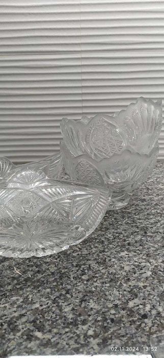 Продам хрустальные вазочки. Не использованные. Цена - 15 000 за штуку