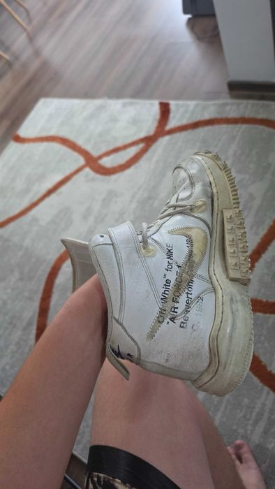 Vand adidasi off white albi