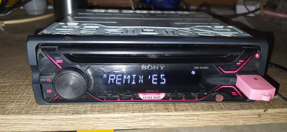 Продам магнитола SONY