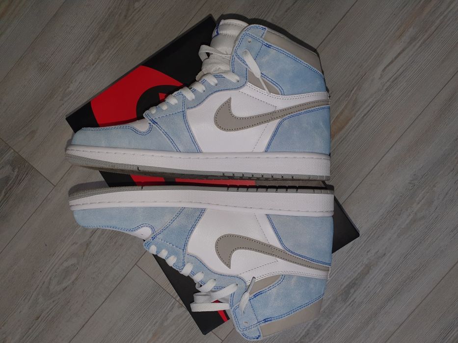 jordan 1 high hyper royal 44.5
