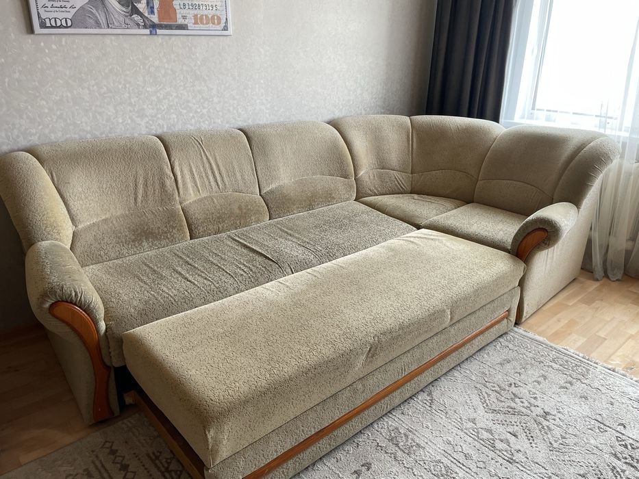 Угловой диван с креслом