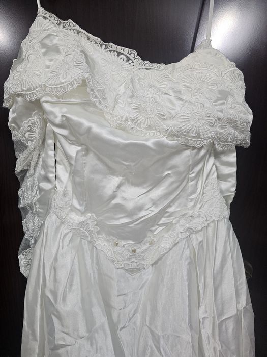 Rochie de mireasa Vintage din Satin