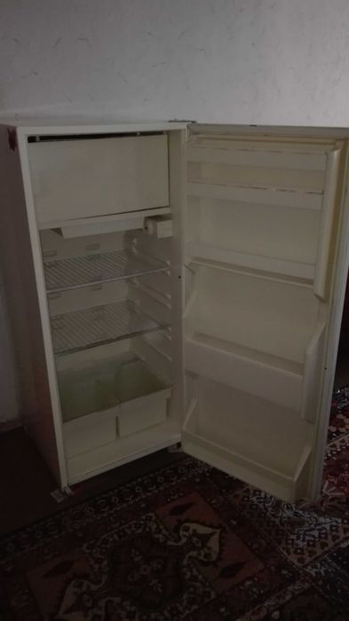 Хладилник "МРАЗ"