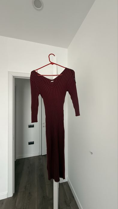 Платье GUESS, бордовое, платье-лапша