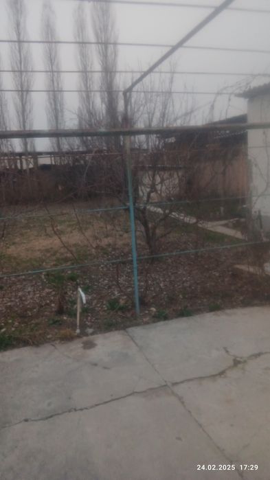 Участка ер сотилади 5 сот Юқори Чирчиқ тум Янги хаёт мах Янги турмуш к