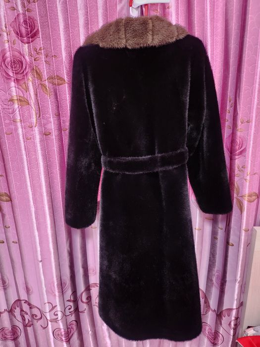 Продам шубу новая