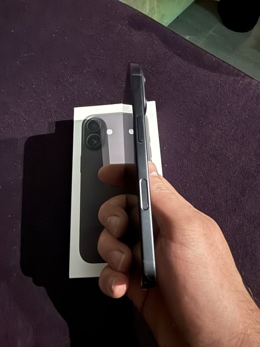 Iphone 16, 3 години гаранция