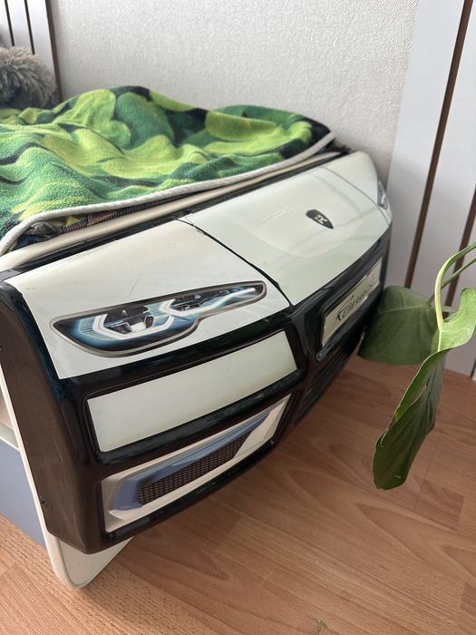 Объемный бампер и 2 колеса