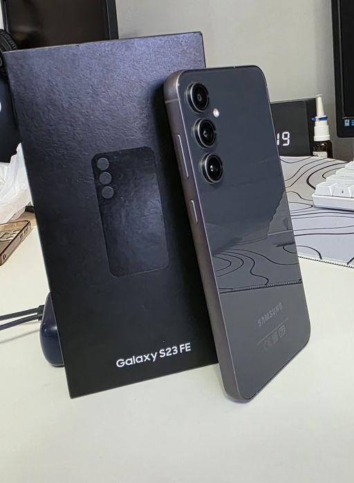 ПРОДАМ SAMSUNG s 23fe 8/256