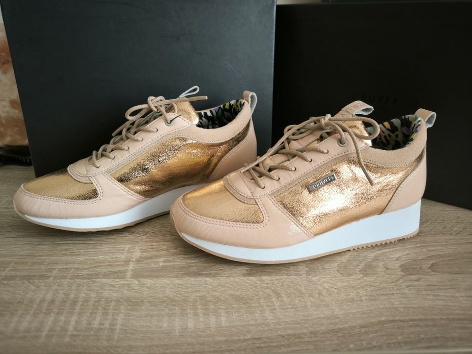 Нови маратонки / сникърси Cruyff 39 номер