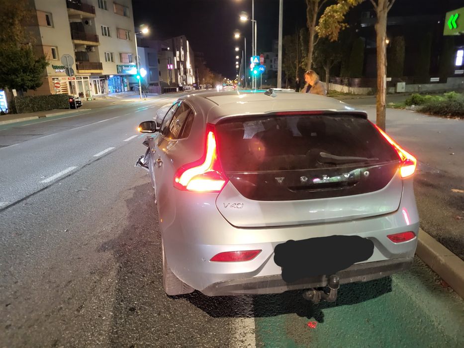 Volvo V40 D2, Inscription, AVARIAT
