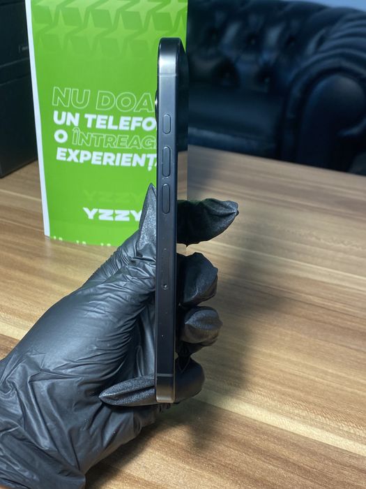 iPhone 16 Pro • 256 GB • Balck Titanium