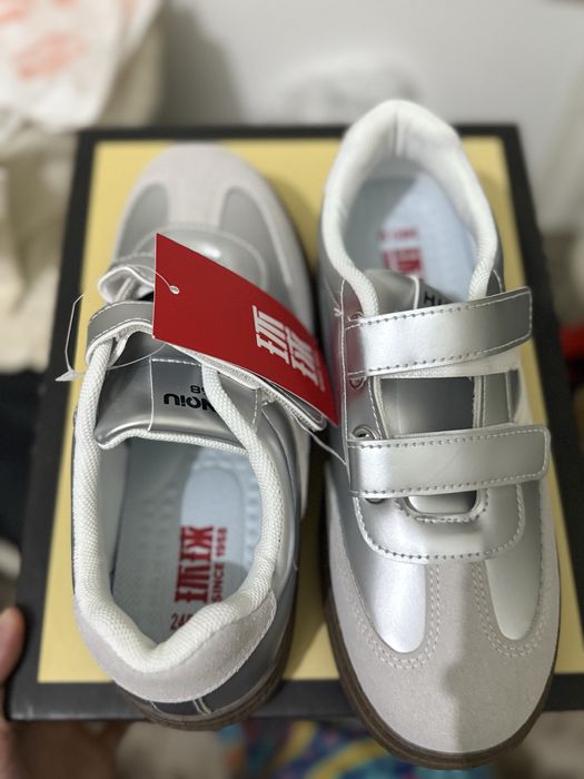 Продам кроссовки новые недорого