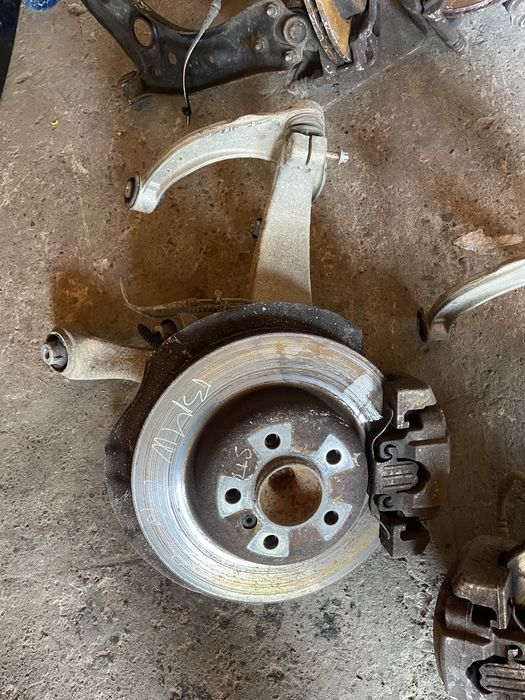 Fuzeta fata Bmw Seria 5 F10 F11 2.0 3.0d dreapta stanga 2010-2017