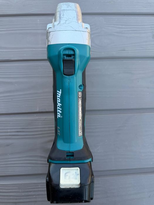 Makita foarfeca de tabla pe acumulator