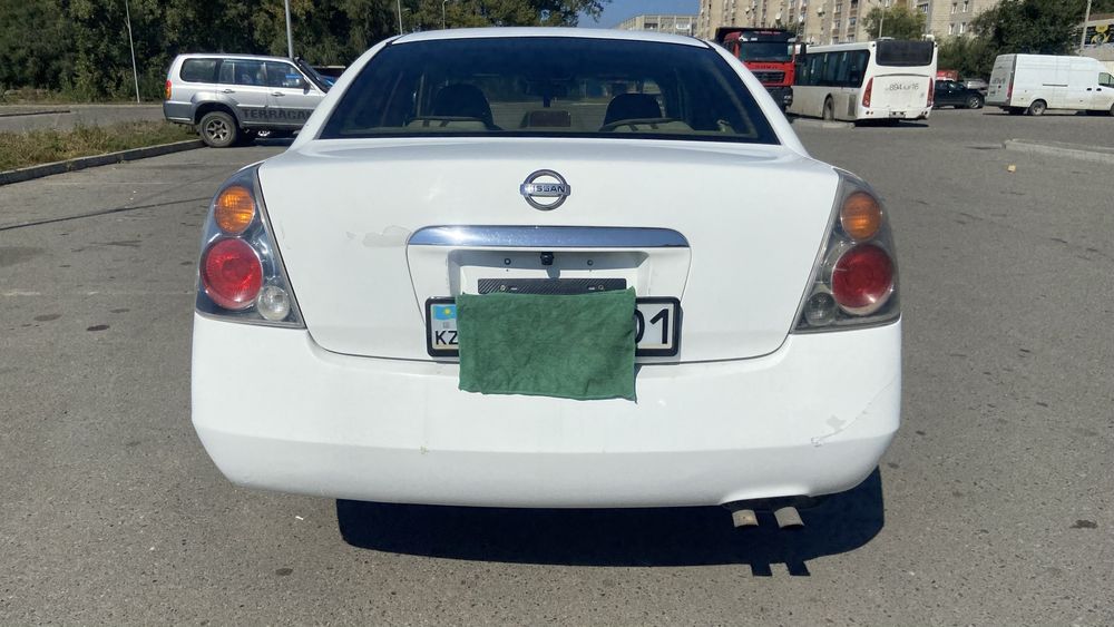 Ниссан Алтима.