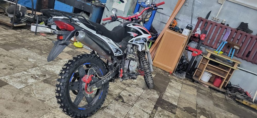 Продам мотоцикл 365 тыс