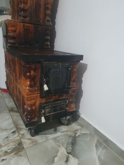 Vînd soba și boiler