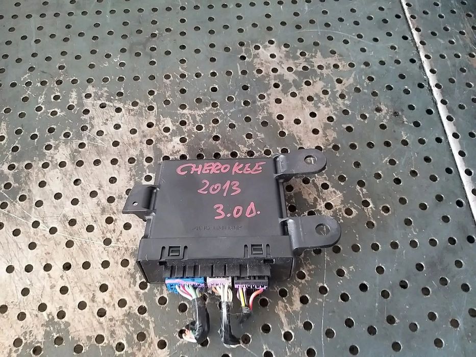 Modul pdc asistenta parcare jeep grand cherokee 4 wk wk2 68141530ae 0263004702