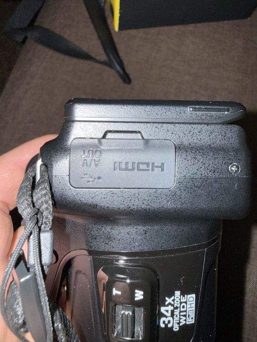 Продавам фотоапарат Nikon COOLPIX L830