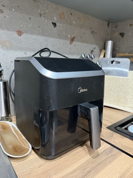 Продам Аэрогриль Midea