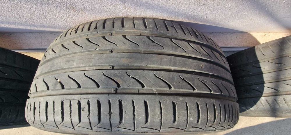 Vand Anvelope Vara 225/50/R17