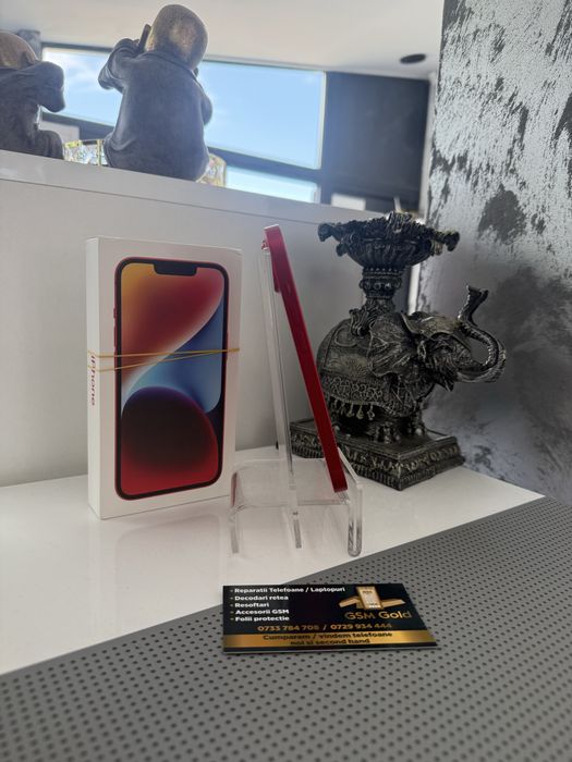 Vand iphone 14 red de 128 gb ca nou